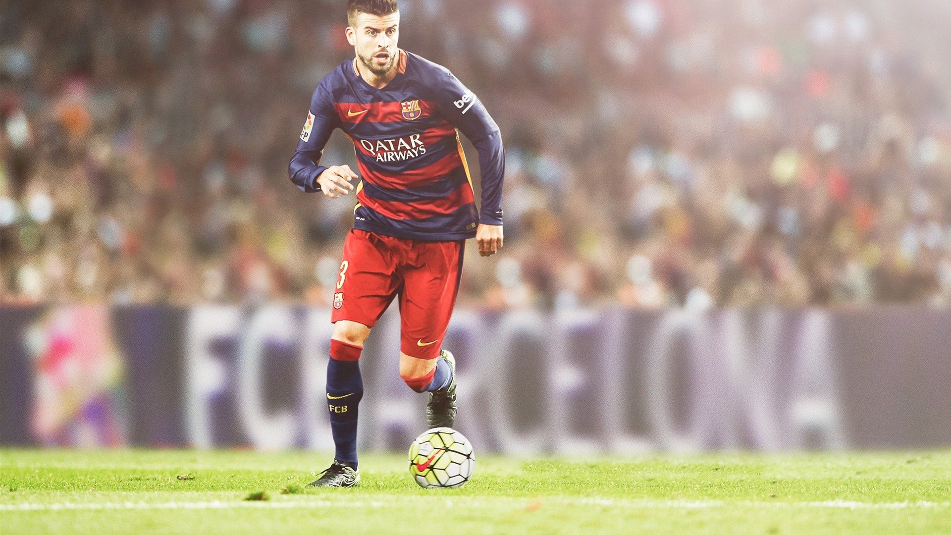 当伯纳乌的焰火照亮老特拉福德的雨夜，足球焦点战，何以定义我们的时代？